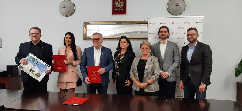 Podpisanie umowy na realizację robót budowy żłobka przy ul. Okrężnej w Grodzisku Mazowieckim