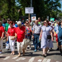 Sportowa seniorada łączy pokolenia