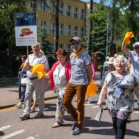 Sportowa seniorada łączy pokolenia