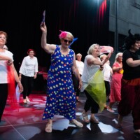 Sportowa seniorada łączy pokolenia