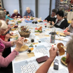 Sportowa seniorada łączy pokolenia